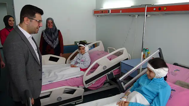 Malatya'da Kuzenlere Umut Olan Ameliyat: Koklear İmplantla Yeniden Duyacaklar