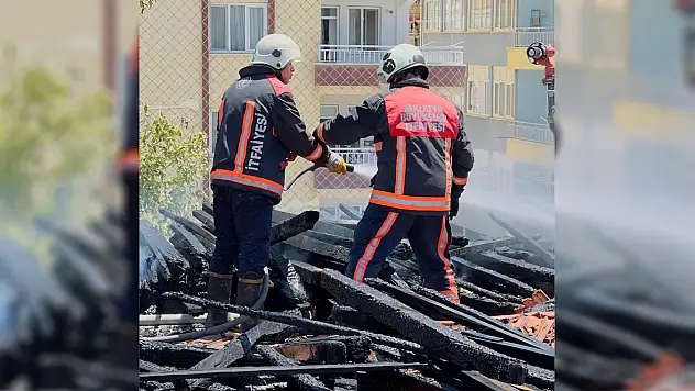 Malatya'da O okulun çatısında yangın çıktı