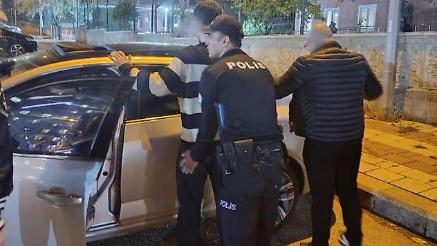 Malatya'da Okul ve Yurt Çevrelerinde Sıkı Denetim: 6 Bin 848 Kişi Sorgulandı
