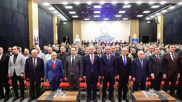 Malatya'da 'Özallı Yıllar' konferansı: Özal'ın mirası konuşuldu