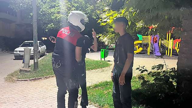 Malatya'da Park ve Bahçelerde Denetim: Aranan Şahıs Yakalandı