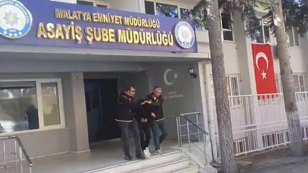 Malatya'da Polis Kılığına Giren Dolandırıcı Suçüstü Yakalandı
