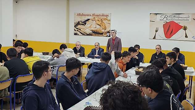 Malatya'da Ramazan'a 'Maarifin Kalbinde İlk Sahur' ile Manevi Başlangıç