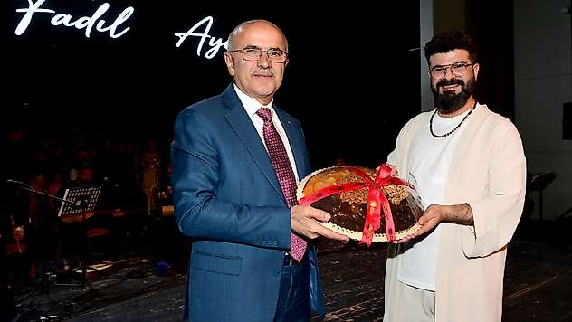 Malatya'da Ramazan Coşkusu: Fadıl Aydın'dan Muhteşem İlahi Dinletisi