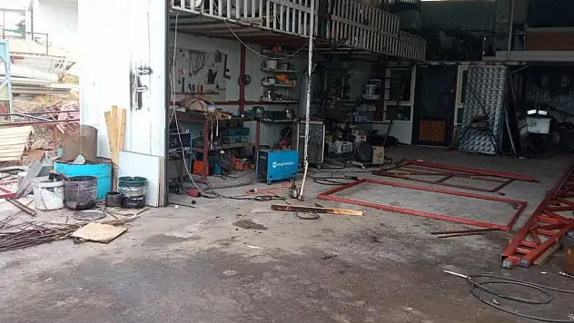 Malatya'da Sanayi Sitesinde Tiner Faciası: İki Kişi Yaralandı