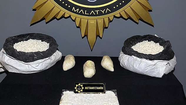 Malatya'da Şeker Çuvallarında 3 Kilo Metamfetamin Ele Geçirildi