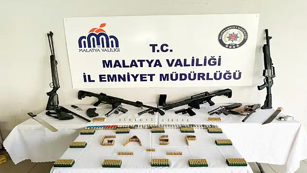 Malatya'da Silah Teşhiri Yapan 29 Şüpheliye Eş Zamanlı Operasyon
