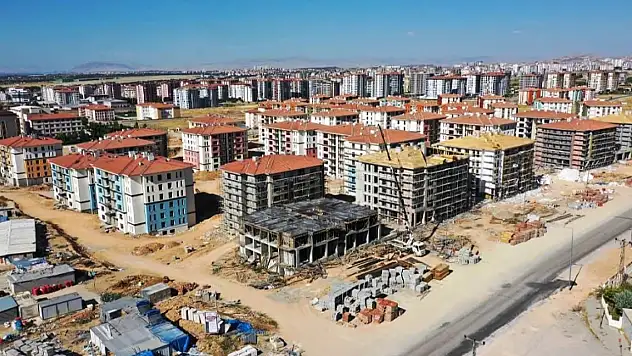 Malatya'da TOKİ Şantiyesinde İş Kazası: 24 Yaşındaki Baran Keskinöz Hayatını Kaybetti