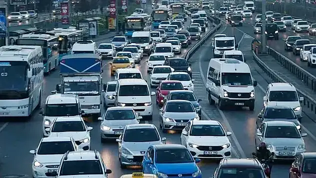 Malatya'da trafiğe kayıtlı araç sayısı Mart ayı sonu itibarıyla 238 394 oldu.