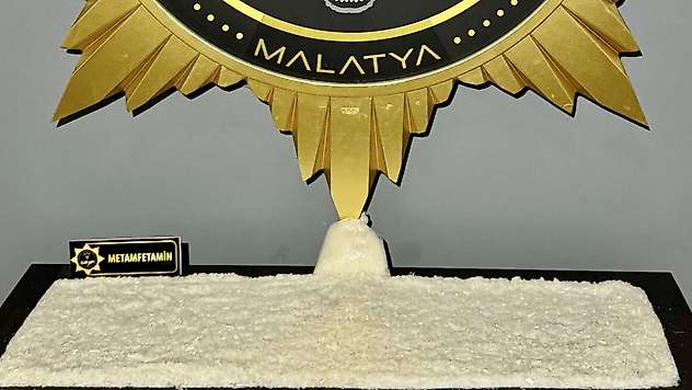 Malatya'da Yolcu Otobüsünde 11 Kilo Metamfetamin Ele Geçirildi