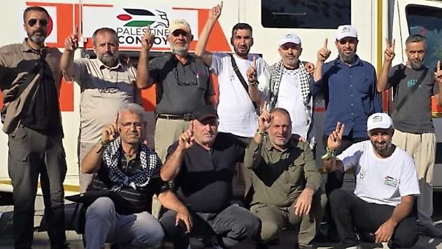 Malatya'dan Filistin Konvoyuna Katılacak 9 Kişi Dualarla Uğurlandı