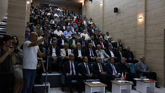Malatya, Değerine Sahip Çıkıyor: Kenan Işık'ın Adı Üniversitede Yaşayacak
