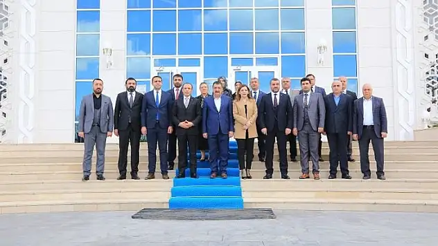 MHP İstanbul Milletvekili Erdem, Başkan Gürkan'ı Ziyaret Etti