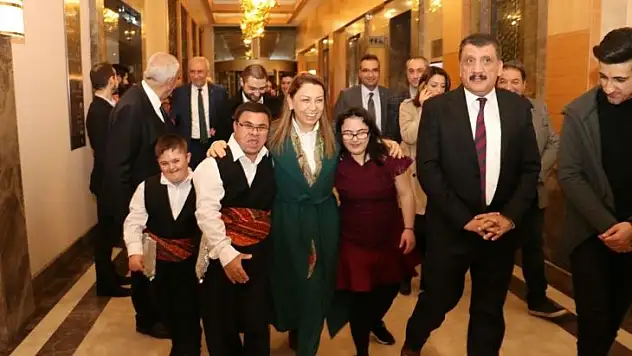 Çalık: Engelli kardeşlerimin başarısı bize ilham kaynağı oluyor