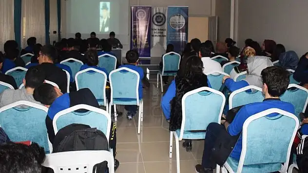 Malatyalı 10 Şahsiyet 10 Değer'i Anlattı