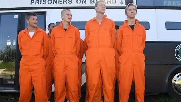 Böyle ceza görülmedi! Tek tip kıyafet!