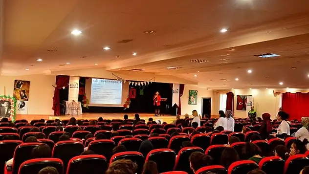 Minik Tüketicilere Enerji Tüketiminde Tasarruf Sunumu Gerçekleştirildi