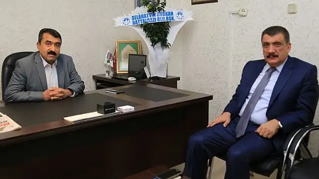 Malatya Seyyar Pazarcılar Esnaf Odası Başkanı Emre'yi Ziyaret Etti