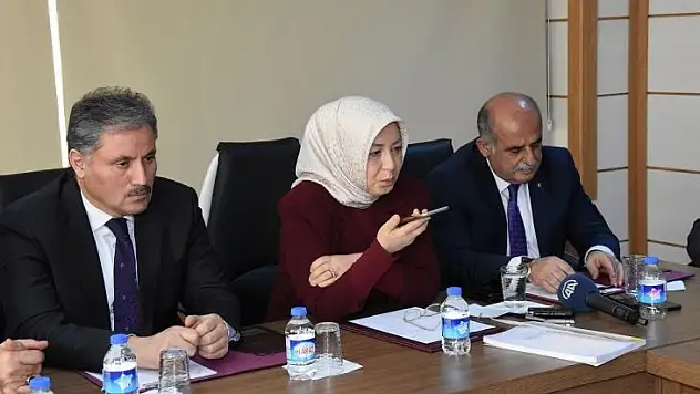 Çalık, Kayısı İhracatçılarıyla bir araya geldi