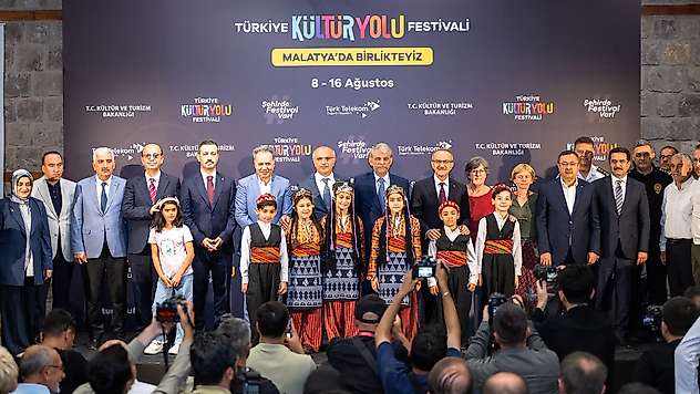 Malatya Kültür Yolu Festivali Coşkulu Açılışla Başladı