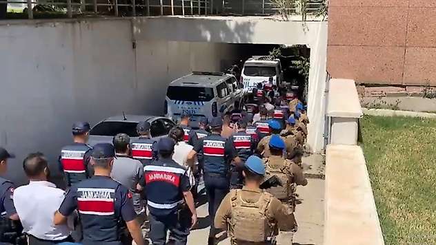 Malatya'nın da Aralarında Olduğu 28 İlde DEAŞ Operasyonu: 83 Şüpheli Yakalandı