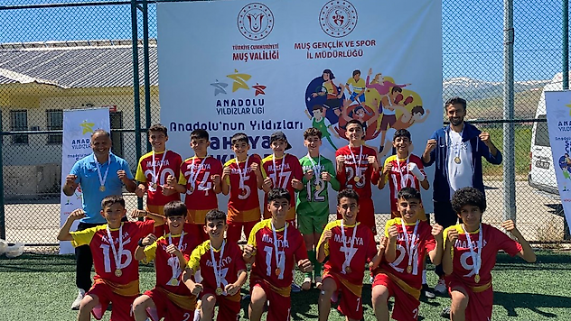 Malatya'nın Futbol Takımları ANALİG'de Çifte Şampiyonluk Yaşadı