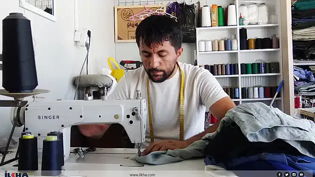 Malatyalı Terzi Mehmet Atılmış: 'Altın Bilezik Olan Mesleğimiz Hazır Giyimle Can Çekişiyor'