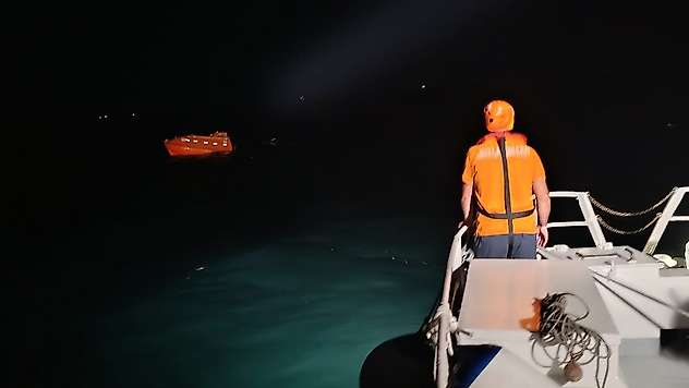 Marmara Denizi'nde iki gemi çarpıştı: Kuru yük gemisi battı
