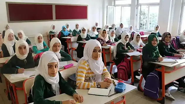 MEB'den 2025-2026 için yeni genelge: ' Zilsiz okul' uygulaması geliyor