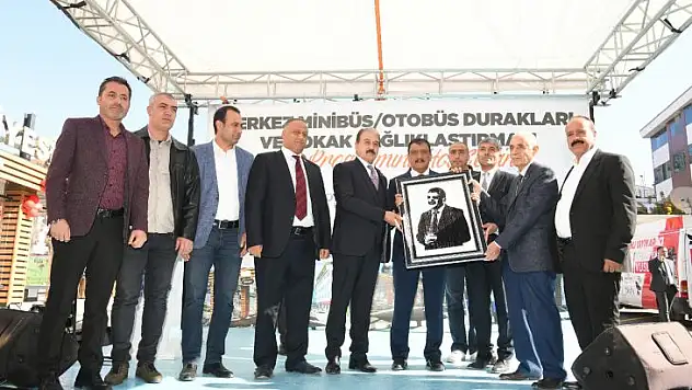 Merkez Minibüs ve Otobüs Duraklarının açılışı gerçekleştirildi