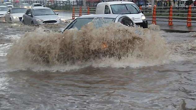 Meteoroloji'den 19 il için 'turuncu' ve 'sarı' uyarı: Kuvvetli ve şiddetli yağışa dikkat