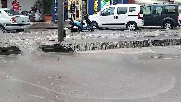 Meteoroloji'den 31 İl İçin Sarı Kodlu Uyarı: Kuvvetli Yağış ve Rüzgâra Dikkat