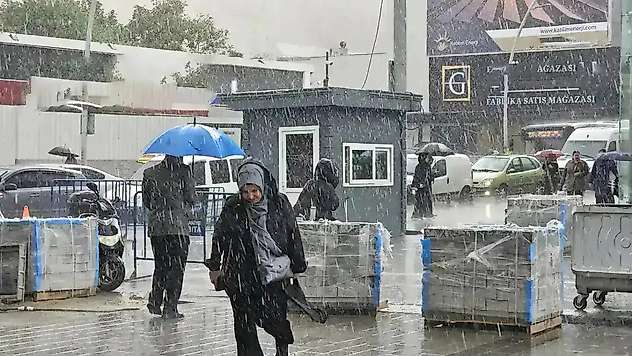 Meteoroloji'den çok sayıda il için sağanak uyarısı