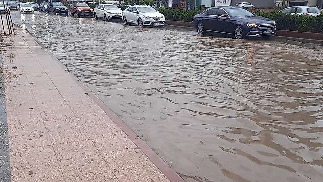 Meteoroloji'den kuvvetli yağış uyarısı: Sıcaklıklar mevsim normallerinin üzerinde seyredecek