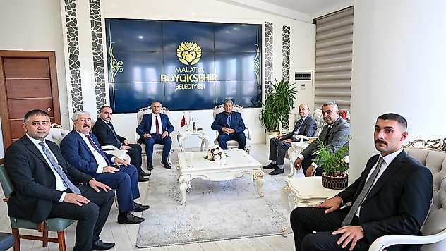 MHP Heyetinden Büyükşehir Belediye Başkanı Sami Er'e Ziyaret