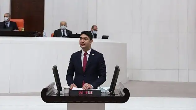 MHP'li Özdemir: 'Oral Çalışlar ve türevlerine kalsa bu bir darbe çağrısı değilmiş!'