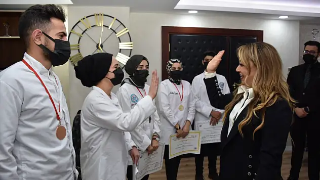 MTÜ'lü Genç Şefler 18. İstanbul Mutfak Günlerinde 6 Madalya ile Döndü