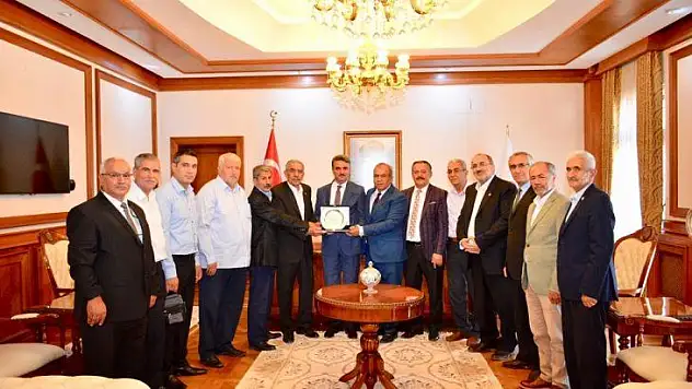 Muhtar Dernek Başkanlarından Vali Baruş'a Ziyaret