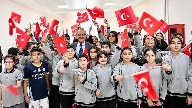 Nazlıcan ve Tamer Levent'in Anısına Kütüphane Açıldı