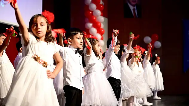 Nezaket Okullarında Yılsonu Etkinliği Düzenlendi