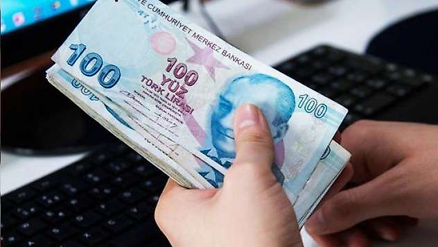 Öğrencilere yaz tatilinde 2 bin 842 lira
