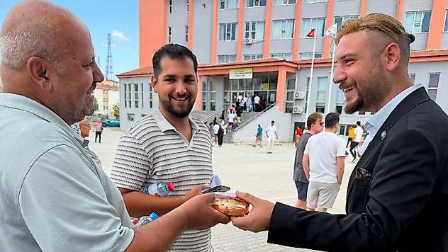 Öğretmen Adaylarına AGS Desteği İYİ Parti Gençlik Kolları'ndan