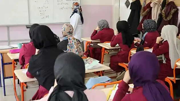 Öğretmen-öğrenci ilişkisi güvene dayalı olmalı