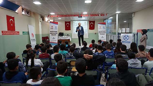 Okullarda Doğa Bilinci Ve İklim Değişikliği Konularında Eğitimler Düzenlendi