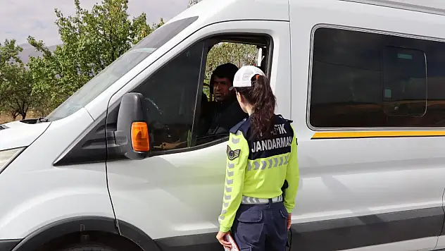 Okullarda Trafik Tedbirleri ve Servis Araçları Denetlendi