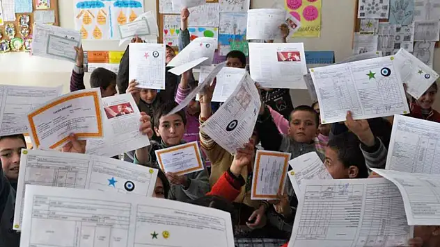 Okullarda Yarıyıl Tatili Sevinci