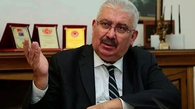 Okyanus ötesinin talimatıyla kurduğu parti bir 'hiç'tir