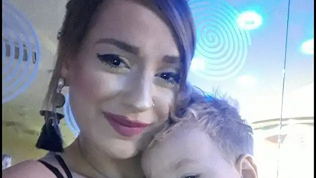 Önce Anne Oldu Sonra Menajer