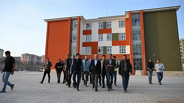 'Önceliğimiz Eğitim': Vali Yavuz'dan Bölgeye Yatırım Vurgusu