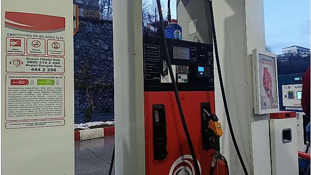 Orta Doğu'daki gerilim akaryakıt fiyatlarını uçurdu